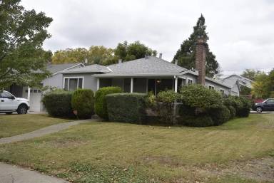 Main picture of 1300 56th St