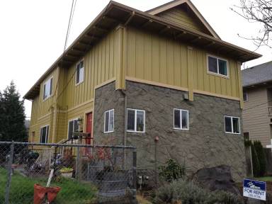 Main picture of 4220 N Commercial Ave