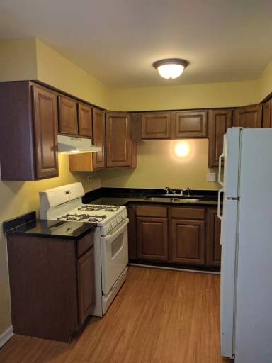 Main picture of 1012 Parkwood Dr