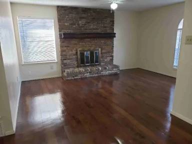 Main picture of 2208 Viewtop Ln