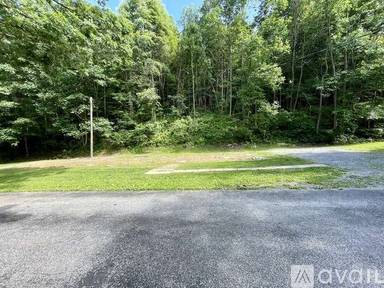 Main picture of 725 Hillside Dr