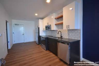 Main picture of 95 Brighton Ave
