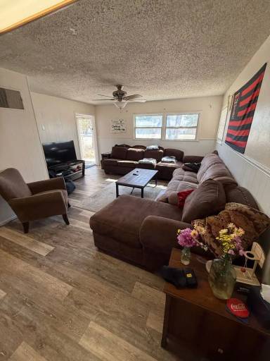 Main picture of 5428 32nd St