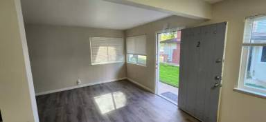 Main picture of 271 Sharp Cir