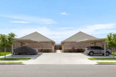 Main picture of 2608 E Garfield Ave