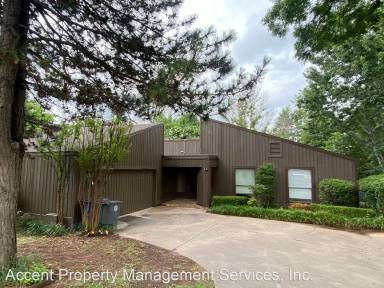 Main picture of 8520 S Florence Ave