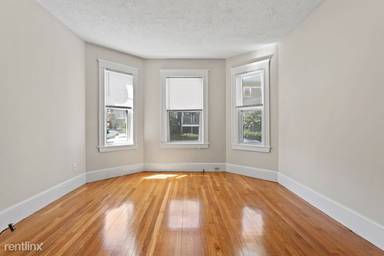 Main picture of 10 Becket St