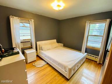 Main picture of 2104 Grand Ave S