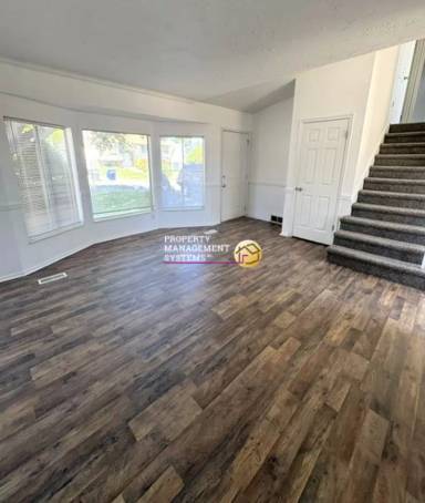 Main picture of 5117 W Loomis Ln