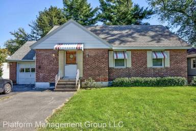 Main picture of 2 Genesee Ave