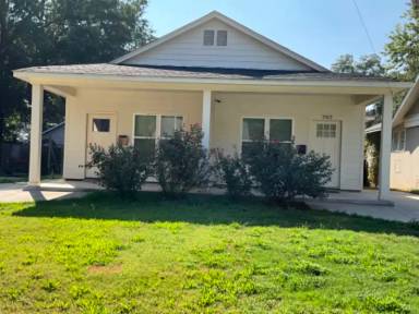 Main picture of 797 Moon St