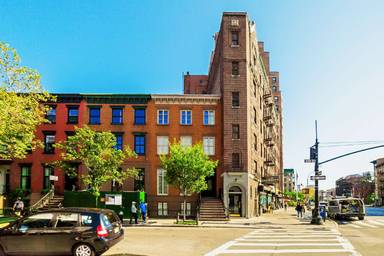 Main picture of 12 Perry St