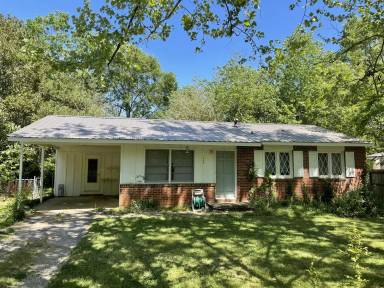 Main picture of 406 Meadow Ln
