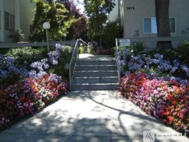 Main picture of 1480 De Rose Way