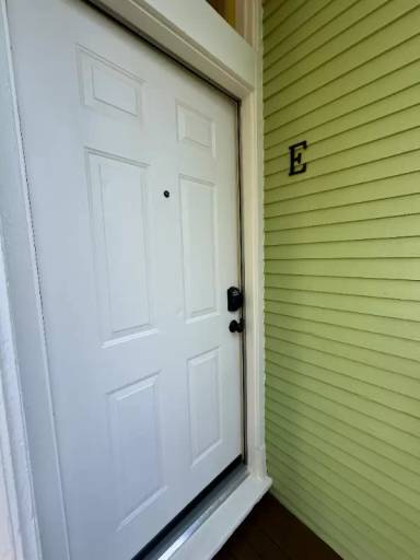 Main picture of 516 E 8th St