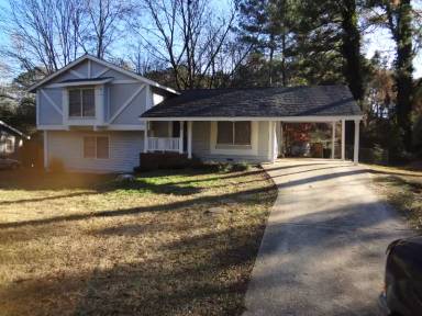 Main picture of 78 Lear Ct