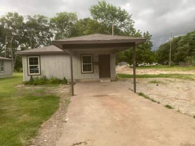 Main picture of 638 Edgerton Ave