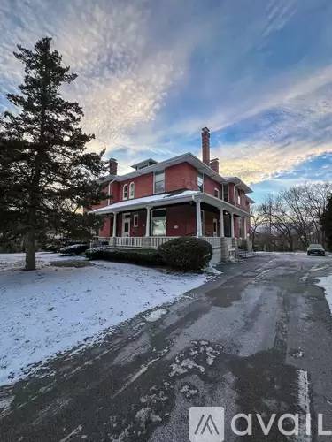 Main picture of 4380 Central Ave