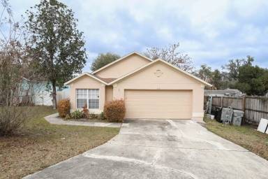 Main picture of 647 Falling Oak Cv