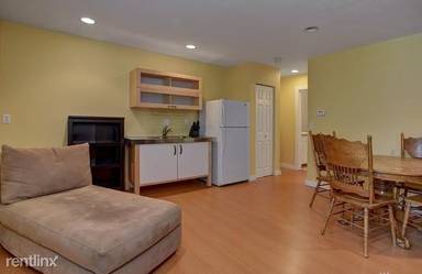 Main picture of 21680 Seacrest Ave NE