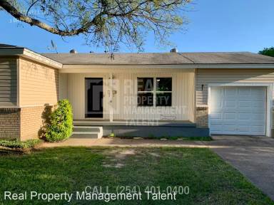 Main picture of 2528 Powell Dr