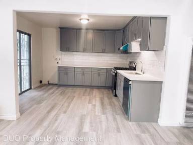 Main picture of 1308 W Gardena Blvd