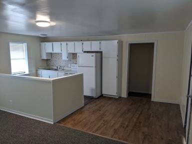 Main picture of 92 S Walnut St