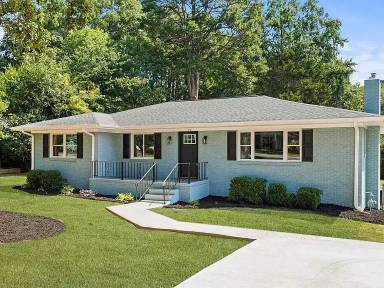 Main picture of 13 Cardinal Dr
