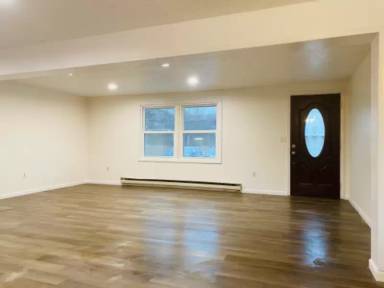 Main picture of 185 Salt Rd