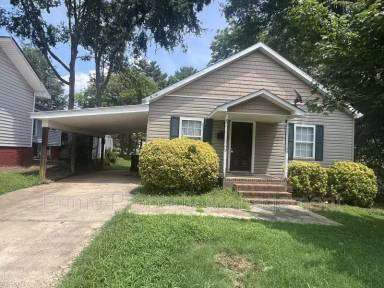 Main picture of 484 Cook St NW
