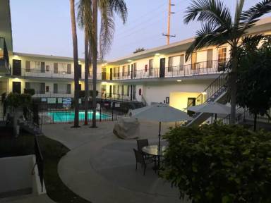 Main picture of 23611 Arlington Ave