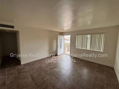 Main picture of 4347 E Bellevue St