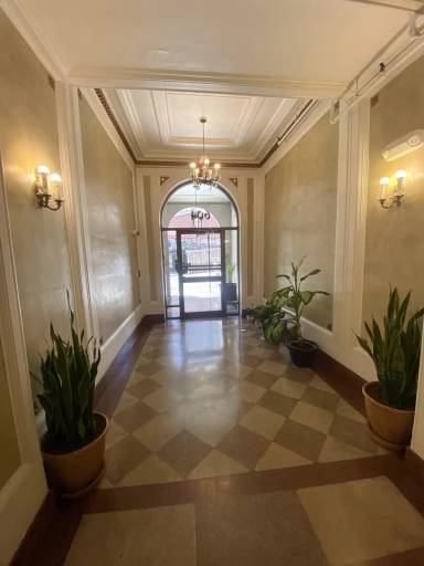 Main picture of 604 Bush St