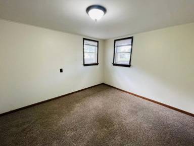 Main picture of 702 9th Ave SE
