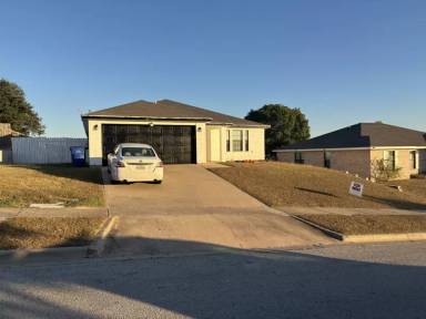 Main picture of 1103 Travis Cir