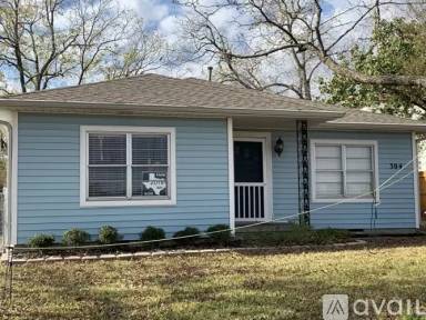 Main picture of 304 Holik St