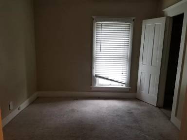 Main picture of 1209 W High St