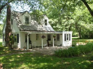 Main picture of 2961 Rockefeller Rd