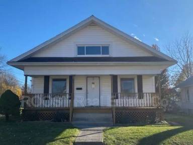 Main picture of 372 S Douglas Ave