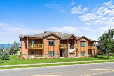 Main picture of 6201 Shiloh Ave