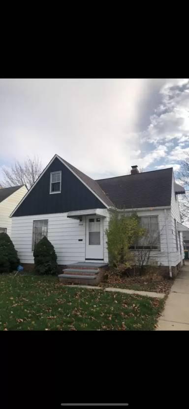 Main picture of 15508 Maplewood Ave
