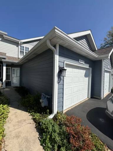 Main picture of 517 Woodcrest Dr