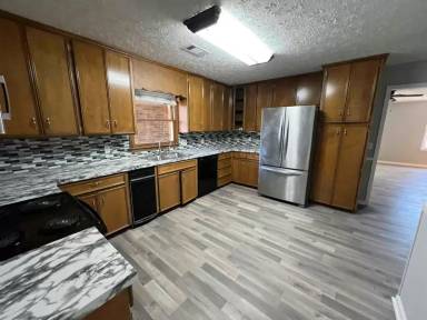 Main picture of 4618 Fox Hollow Cir