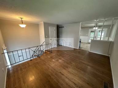 Main picture of 730 N Aztec Dr