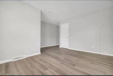 Main picture of 3690 E 139th St