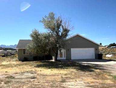 Main picture of 528 Blackstone Dr
