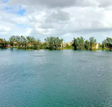 Main picture of Vista Del Lago Condominium