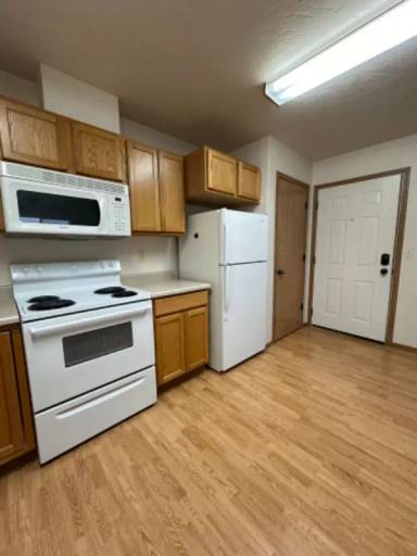 Main picture of 37 Appleway Dr