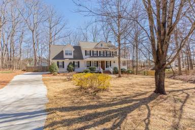 Main picture of 3395 Travers Ct