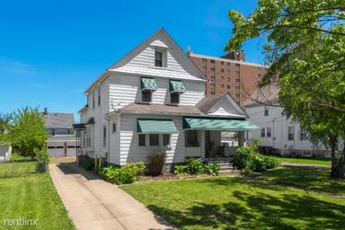 Main picture of 1625 Lakewood Ave